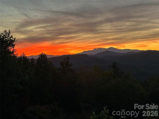 6749 Fire Crest Lane, Lenoir, NC 28645