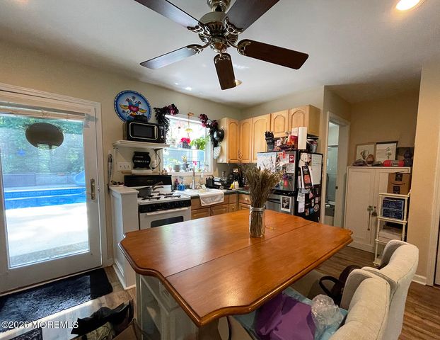 117 Sears Avenue, Atlantic Highlands, NJ 07716