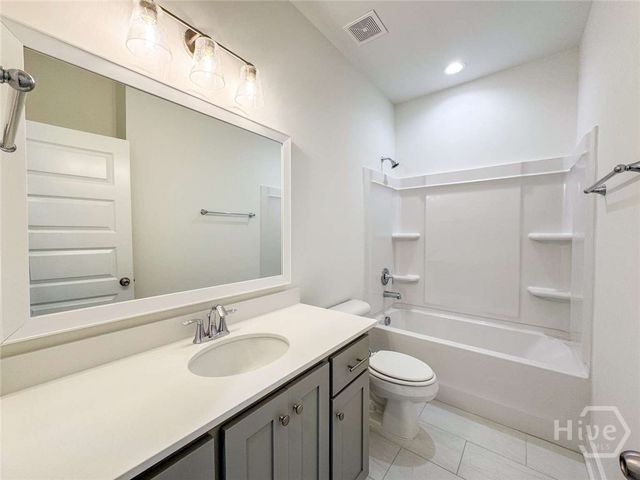 1099 Stone Court, Midway, GA 31320