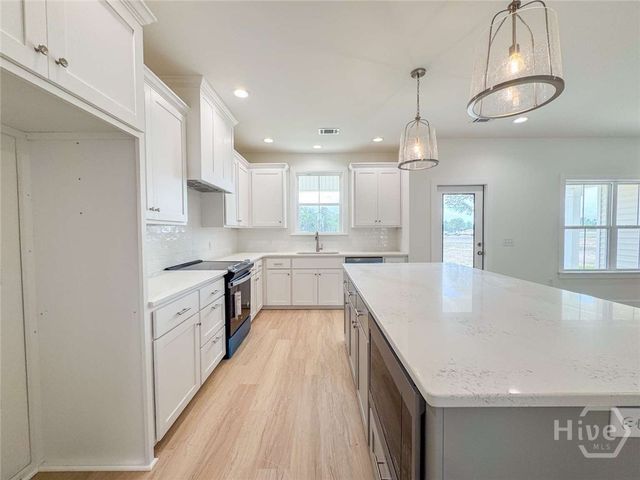 1099 Stone Court, Midway, GA 31320