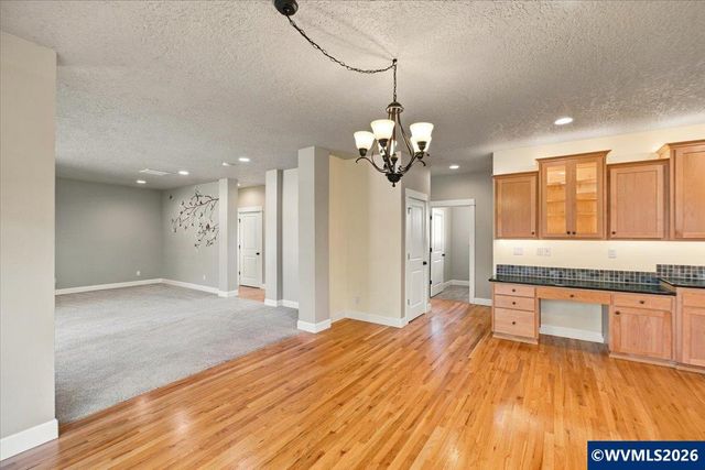 2389 Scenic Dr NW, Albany, OR 97321