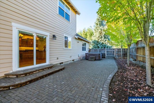 2389 Scenic Dr NW, Albany, OR 97321