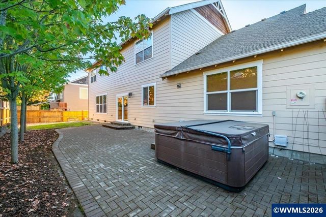 2389 Scenic Dr NW, Albany, OR 97321
