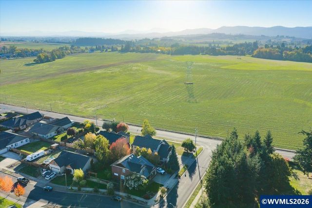 2389 Scenic Dr NW, Albany, OR 97321
