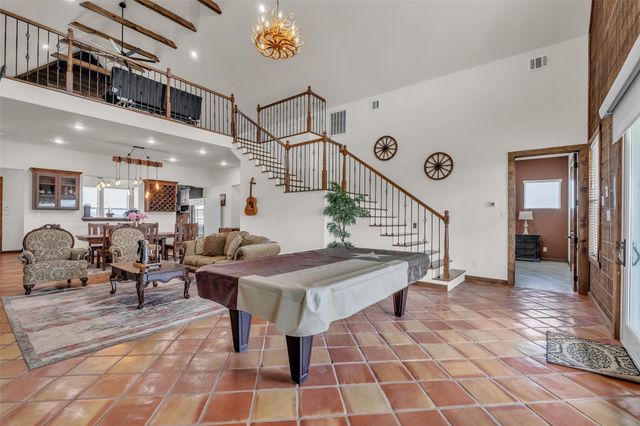 1048 11th Street, Rock Island, TX 77470
