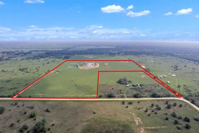 1048 11th Street, Rock Island, TX 77470
