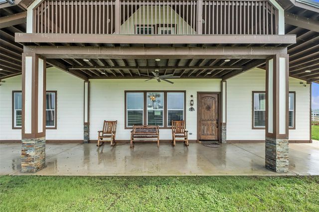 1048 11th Street, Rock Island, TX 77470