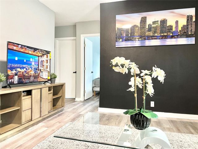 436 NW 15th Ave, Fort Lauderdale, FL 33311