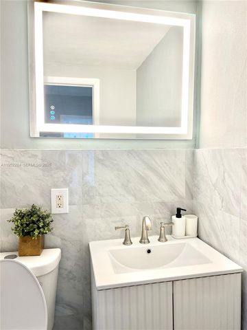 436 NW 15th Ave, Fort Lauderdale, FL 33311