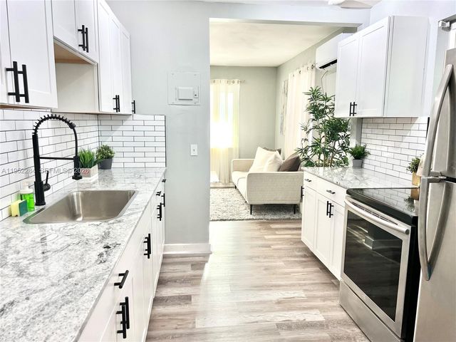 436 NW 15th Ave, Fort Lauderdale, FL 33311