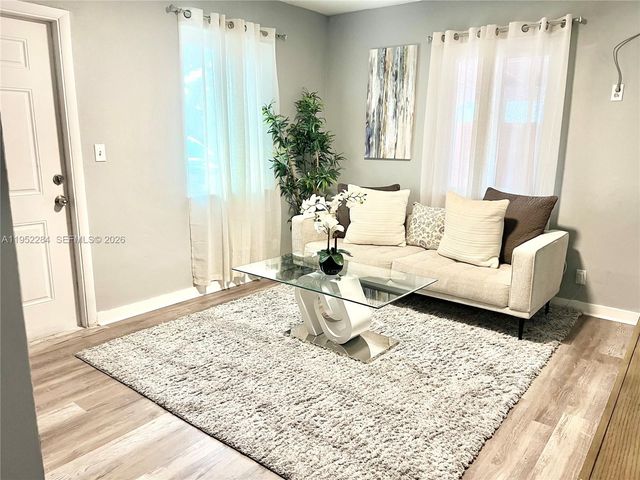 436 NW 15th Ave, Fort Lauderdale, FL 33311