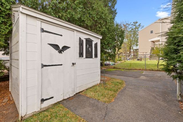 25 Northend St, Peabody, MA 01960