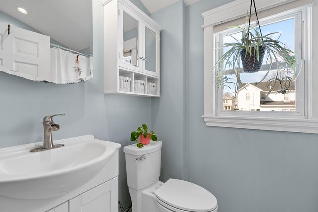 33 Virginia Road, Quincy, MA 02169