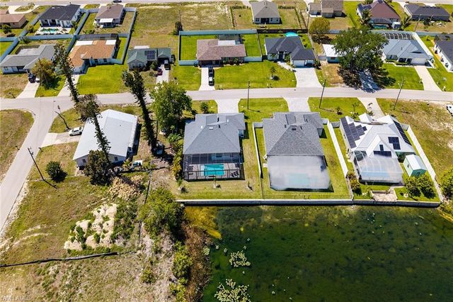 635 NE 7th TER, Cape Coral, FL 33909