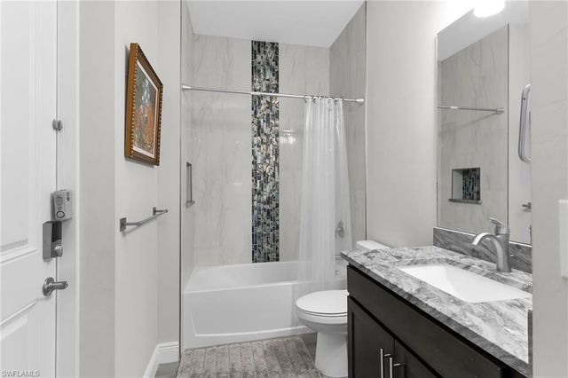 635 NE 7th TER, Cape Coral, FL 33909