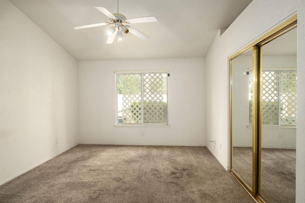 Image 15 of property listing at 6286 N Malsbary, Fresno, CA 93711