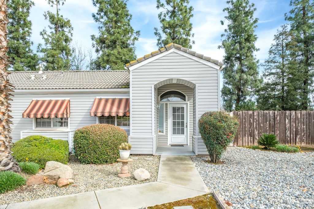 Image 3 of property listing at 6286 N Malsbary, Fresno, CA 93711