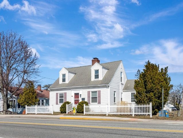 580 Nantasket Avenue, Hull, MA 02045
