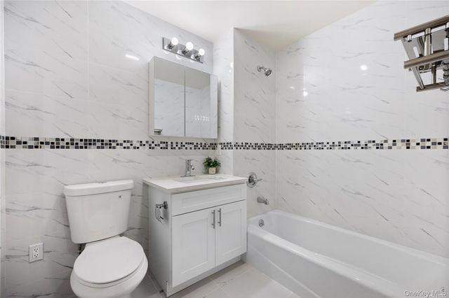 141-15 Cherry Avenue 4E, Flushing, NY 11355