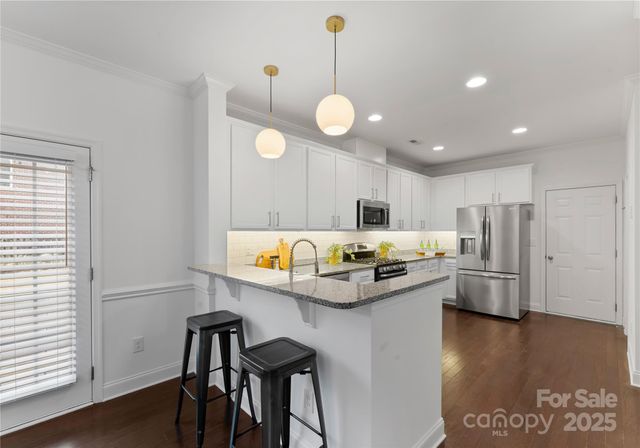 4402 Garris Road, Charlotte, NC 28209