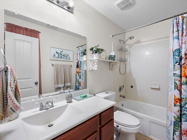 9113 Sundance Trail, Cross Roads, TX 76227