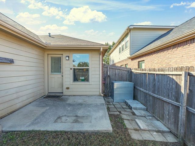 9113 Sundance Trail, Cross Roads, TX 76227