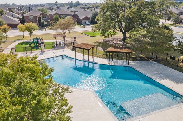 9113 Sundance Trail, Cross Roads, TX 76227