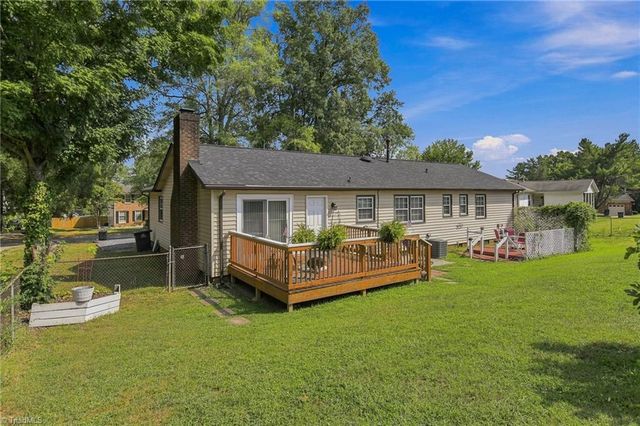 203 Capistrano Drive, Winston-salem, NC 27103