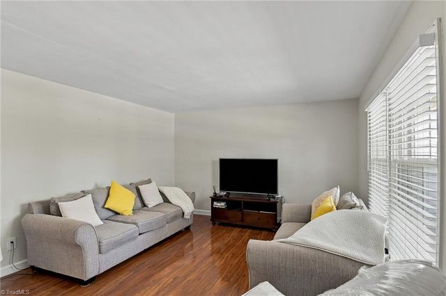 203 Capistrano Drive, Winston-salem, NC 27103