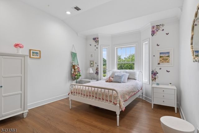 175 N Passaic Ave, Chatham Boro, NJ 07928