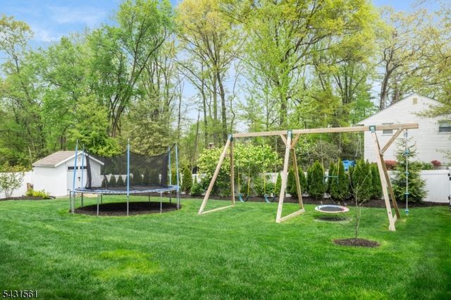 175 N Passaic Ave, Chatham Boro, NJ 07928