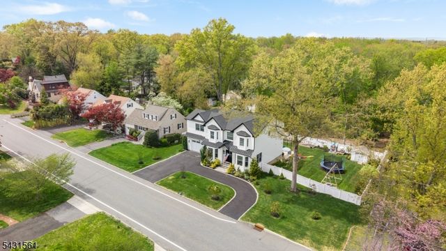 175 N Passaic Ave, Chatham Boro, NJ 07928