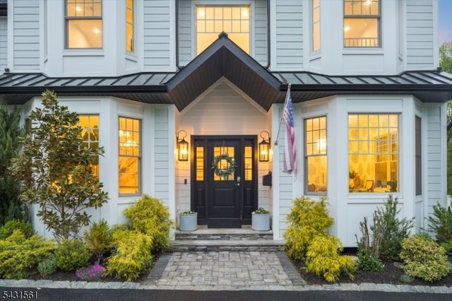 175 N Passaic Ave, Chatham Boro, NJ 07928