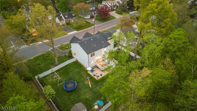 175 N Passaic Ave, Chatham Boro, NJ 07928