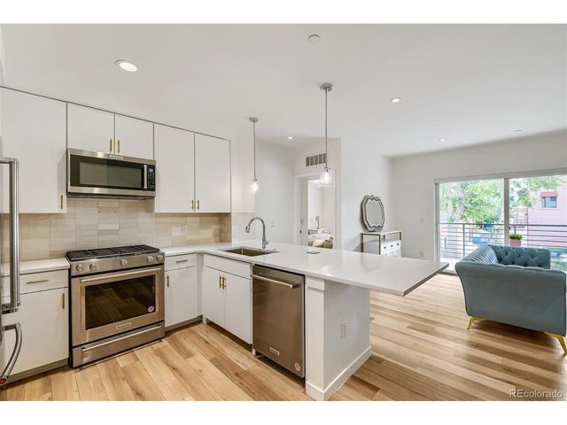 7357 Grandview Ave 203, Arvada, CO 80002