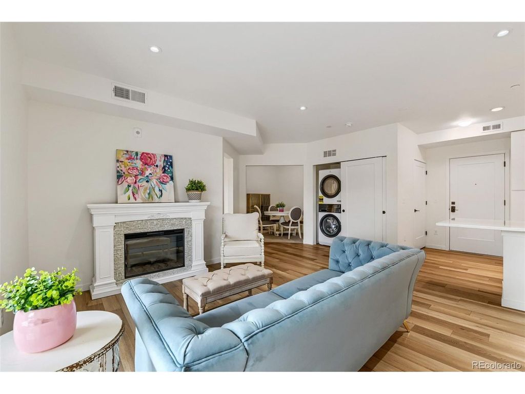 7357 Grandview Ave 203, Arvada, CO 80002