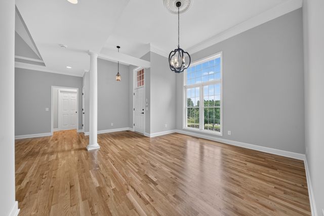 2011 Bryans Park Ct, Springfield, TN 37172