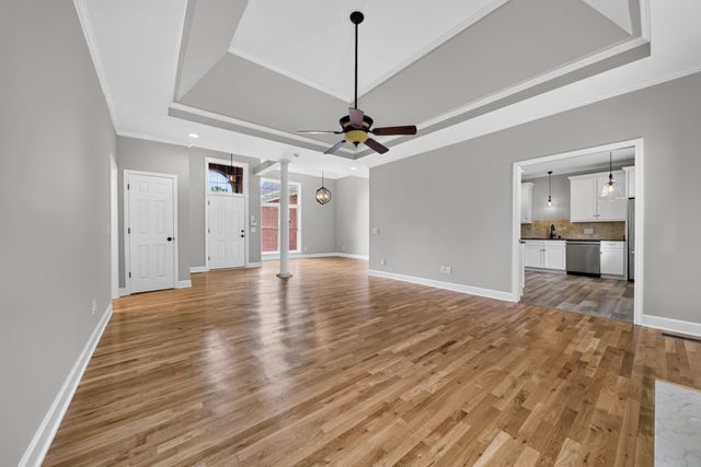 2011 Bryans Park Ct, Springfield, TN 37172