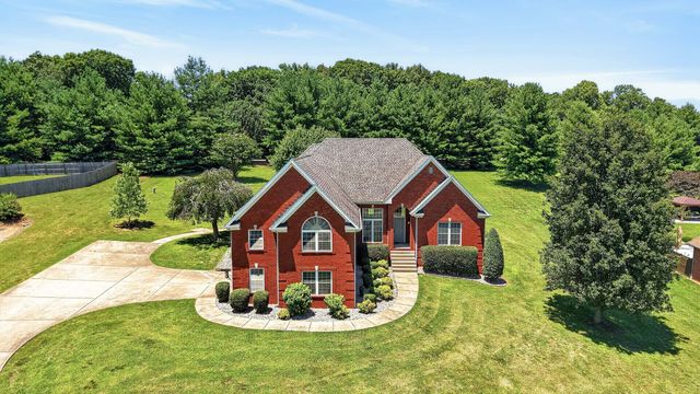 2011 Bryans Park Ct, Springfield, TN 37172