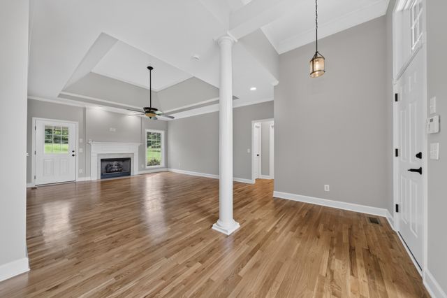 2011 Bryans Park Ct, Springfield, TN 37172