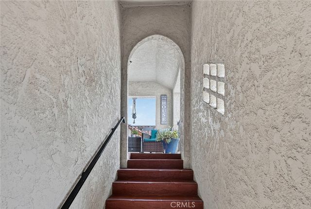 141 Glendora Avenue, Long Beach, CA 90803