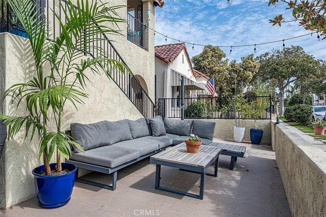 141 Glendora Avenue, Long Beach, CA 90803