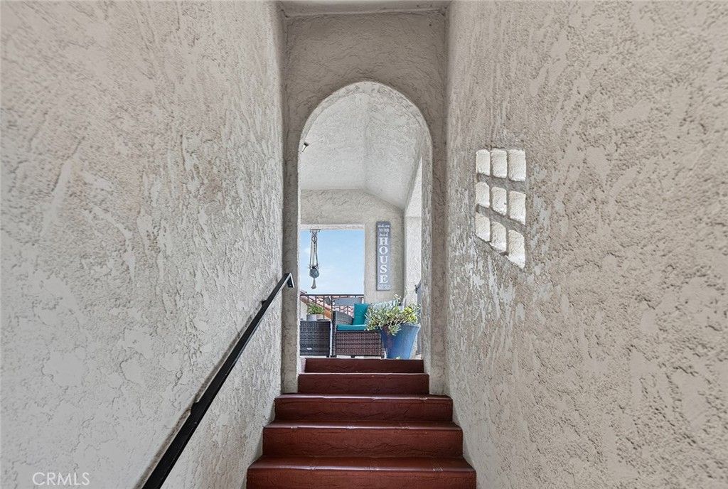 141 Glendora Avenue, Long Beach, CA 90803 — photo 2