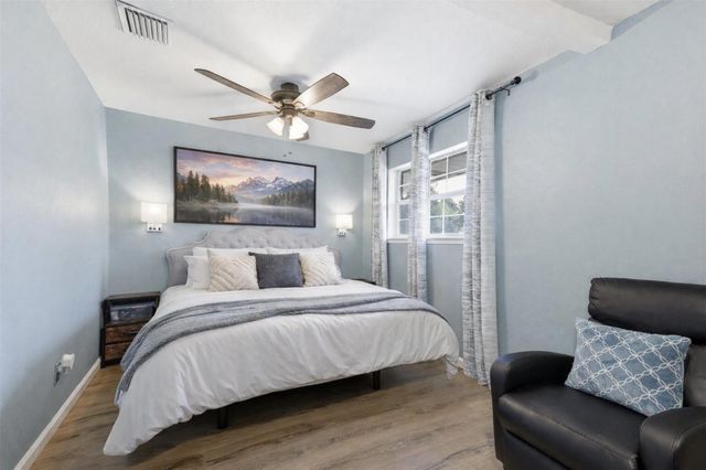 8619 Ardley Circle, Houston, TX 77088