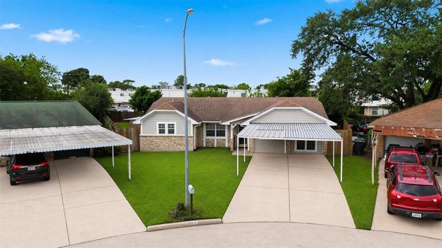 8619 Ardley Circle, Houston, TX 77088