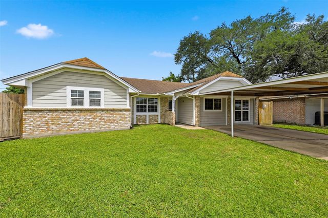 8619 Ardley Circle, Houston, TX 77088