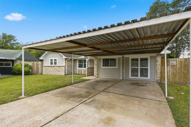 8619 Ardley Circle, Houston, TX 77088