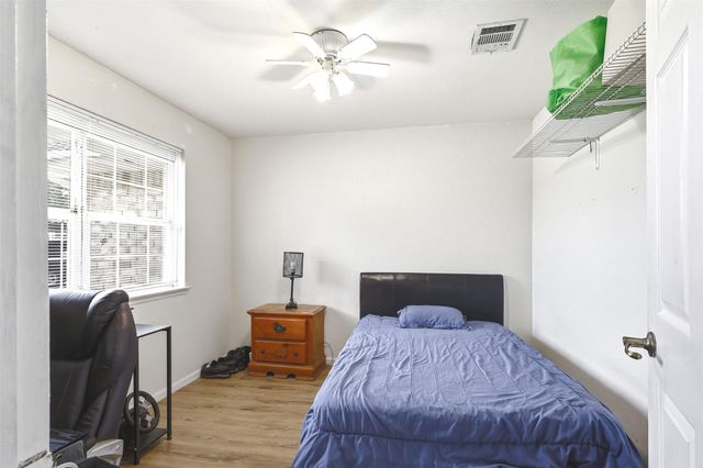 8619 Ardley Circle, Houston, TX 77088