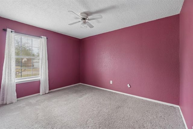 1624 NE 4th Street, Moore, OK 73160