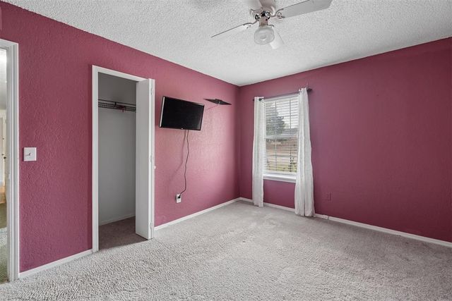 1624 NE 4th Street, Moore, OK 73160